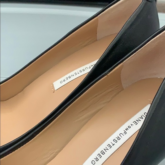 Diane Von Furstenberg Black Ines Heels - Picture 7 of 8